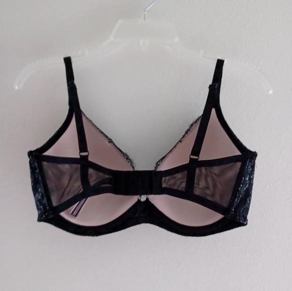 Victoria's Secret Very Sexy Lightly Lined Plunge Bra, size 32DDD - Picture 7 of 16